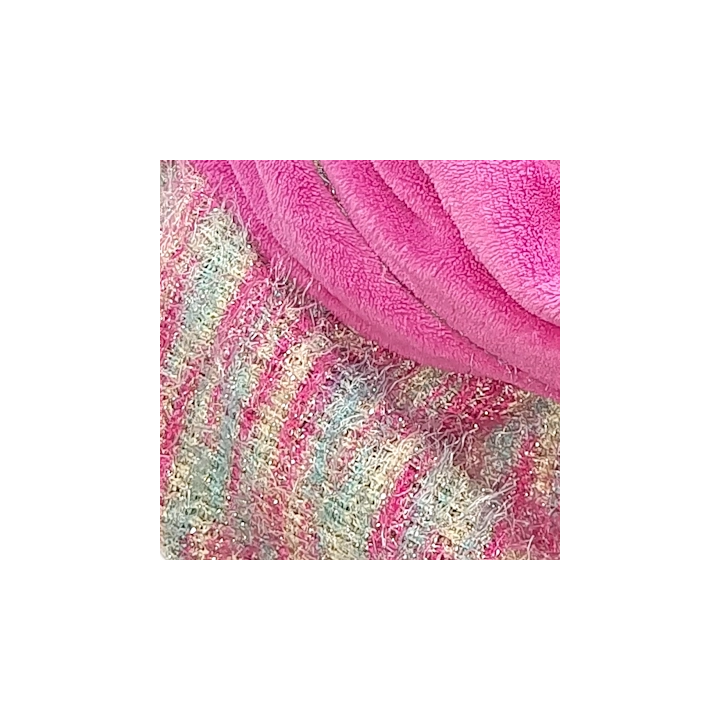 Bufanda triangular reversible rosa suave | by.Cuqui