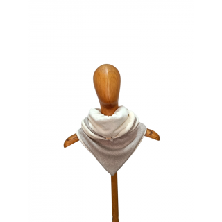 Bufanda triangular canalé gris suave | by.Cuqui