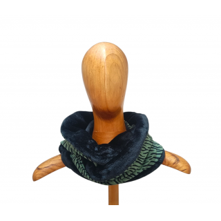 bufanda infinita franela animal print verde