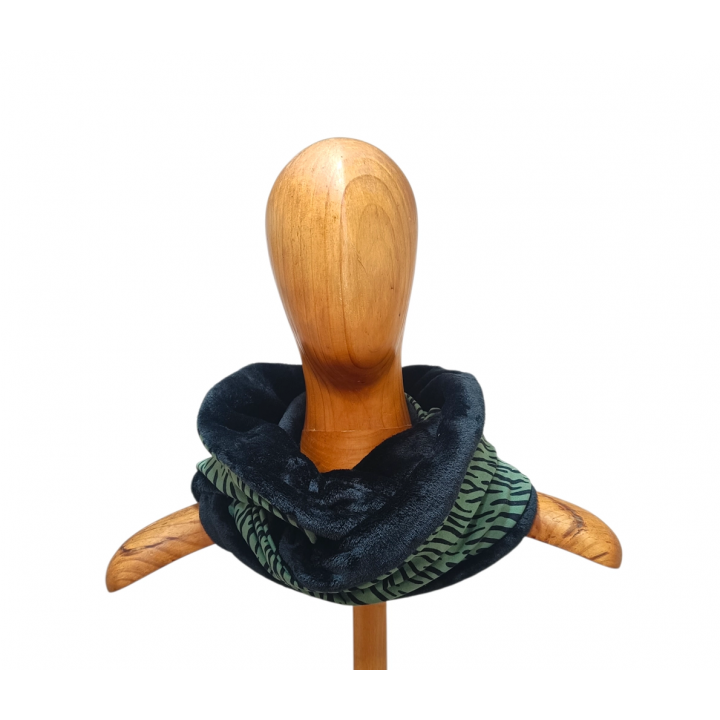 bufanda infinita franela animal print verde