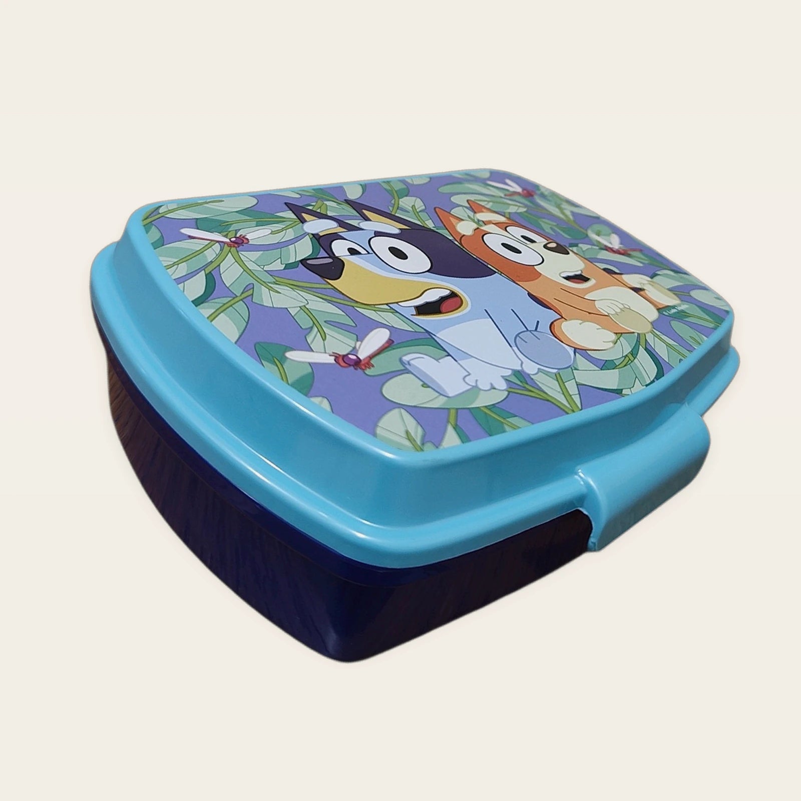 Sandwichera infantil Bluey, vista en ángulo