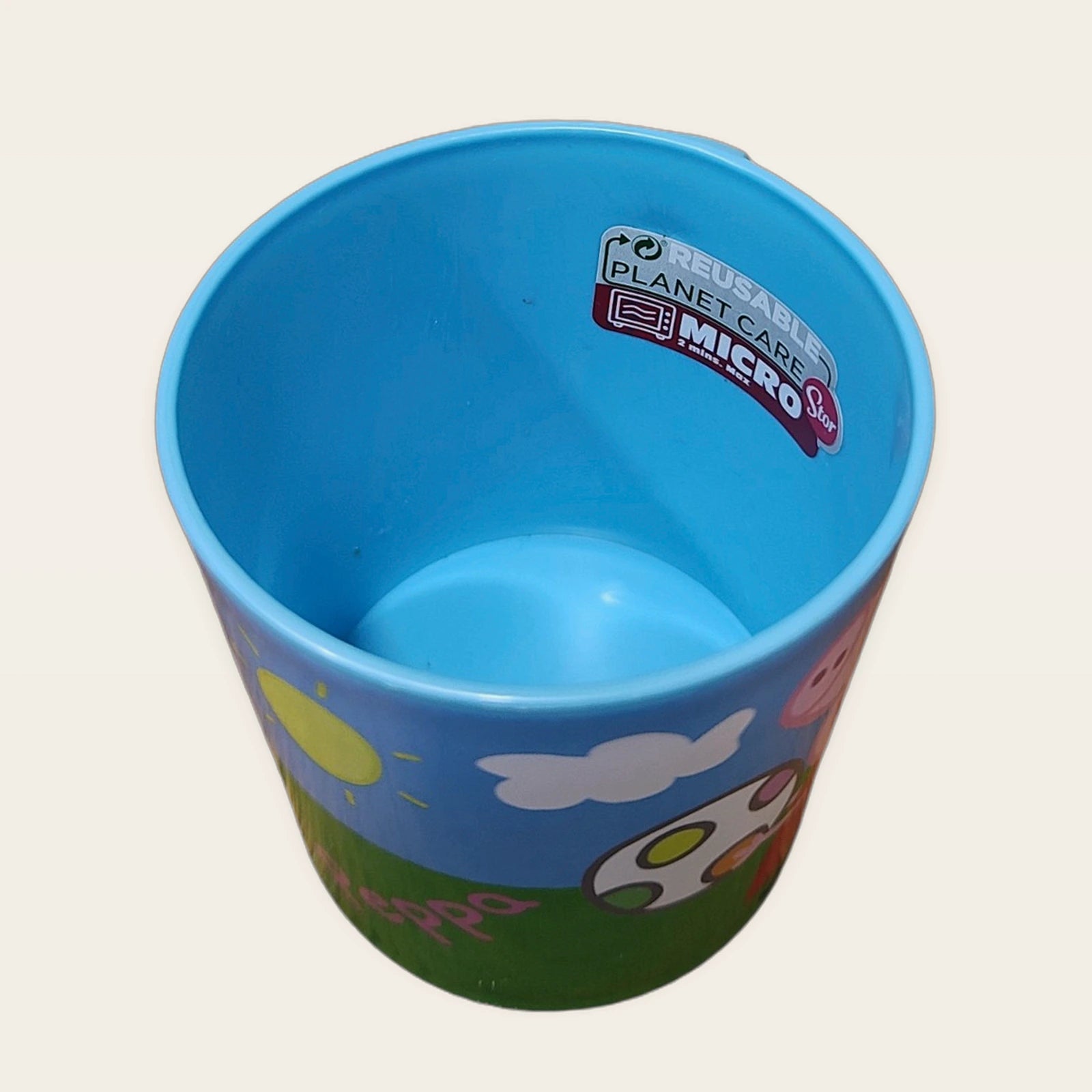 Interior de la taza infantil Peppa Pig
