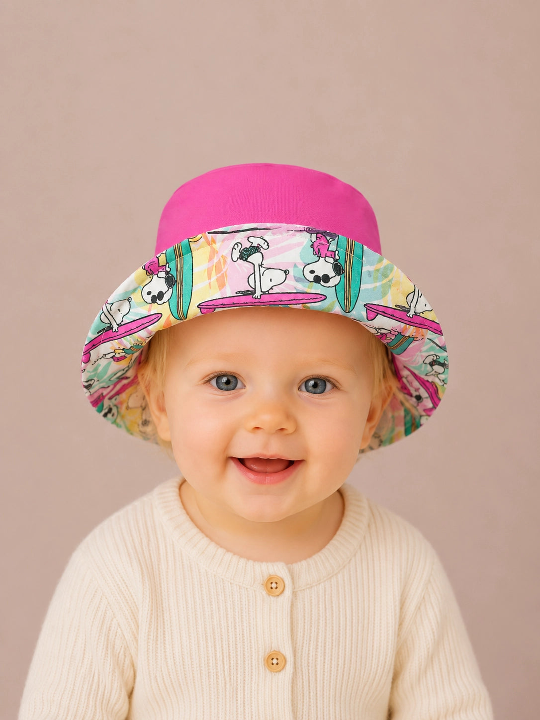 Gorrito infantil de pescador con estampado Snoopy en algodón [Variant: Rosa fucsia]