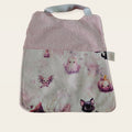 Babero infantil Halloween pastel con rizo de algodón rosa y cuello elástico