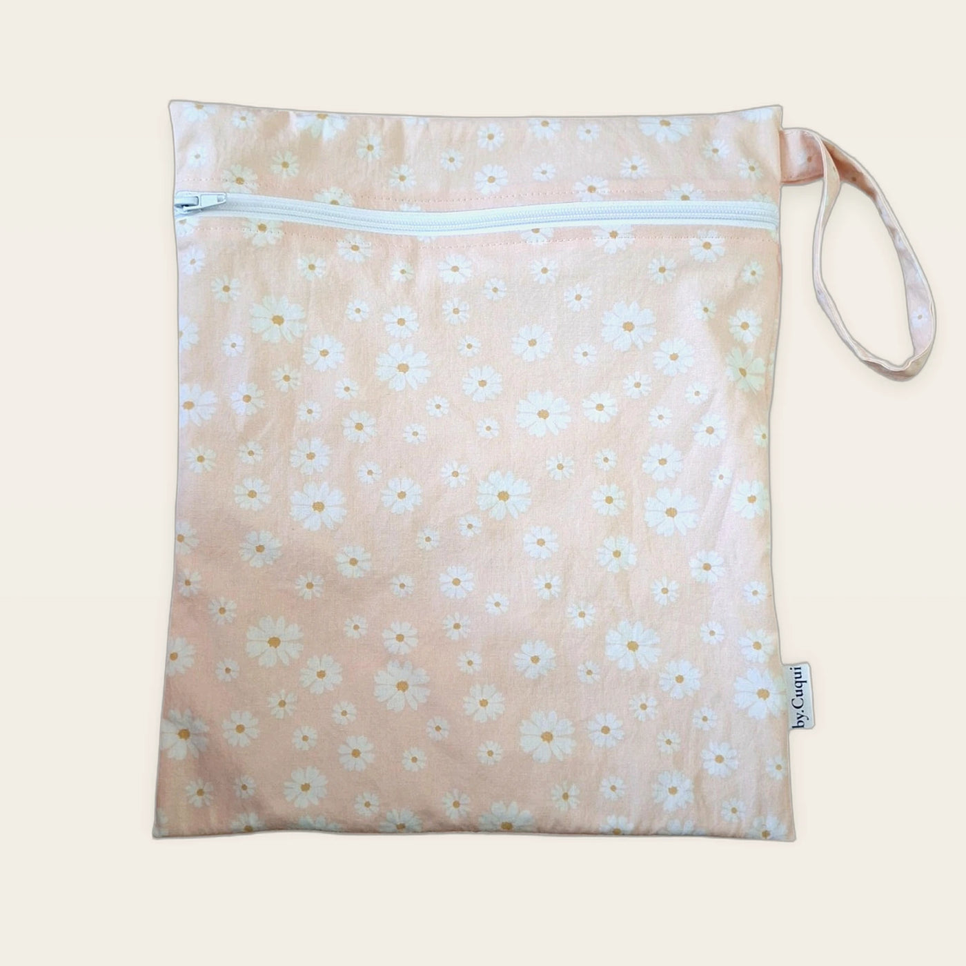 Bolsa impermeable Margaritas de by.Cuqui con cremallera lateral y asa para colgar