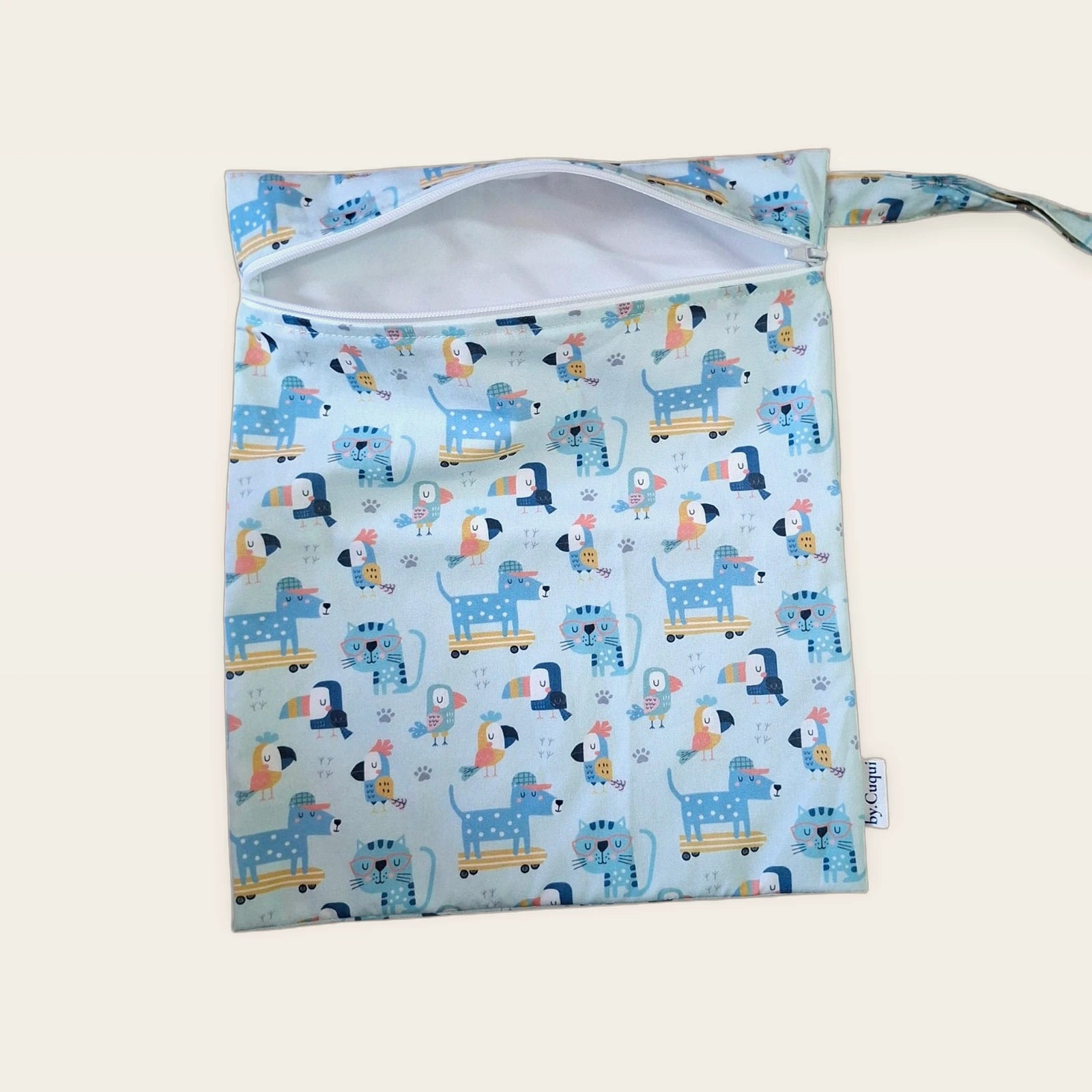 Bolsa impermeable Tucán con cremallera blanca abierta, vista frontal [Variant: Blanco]