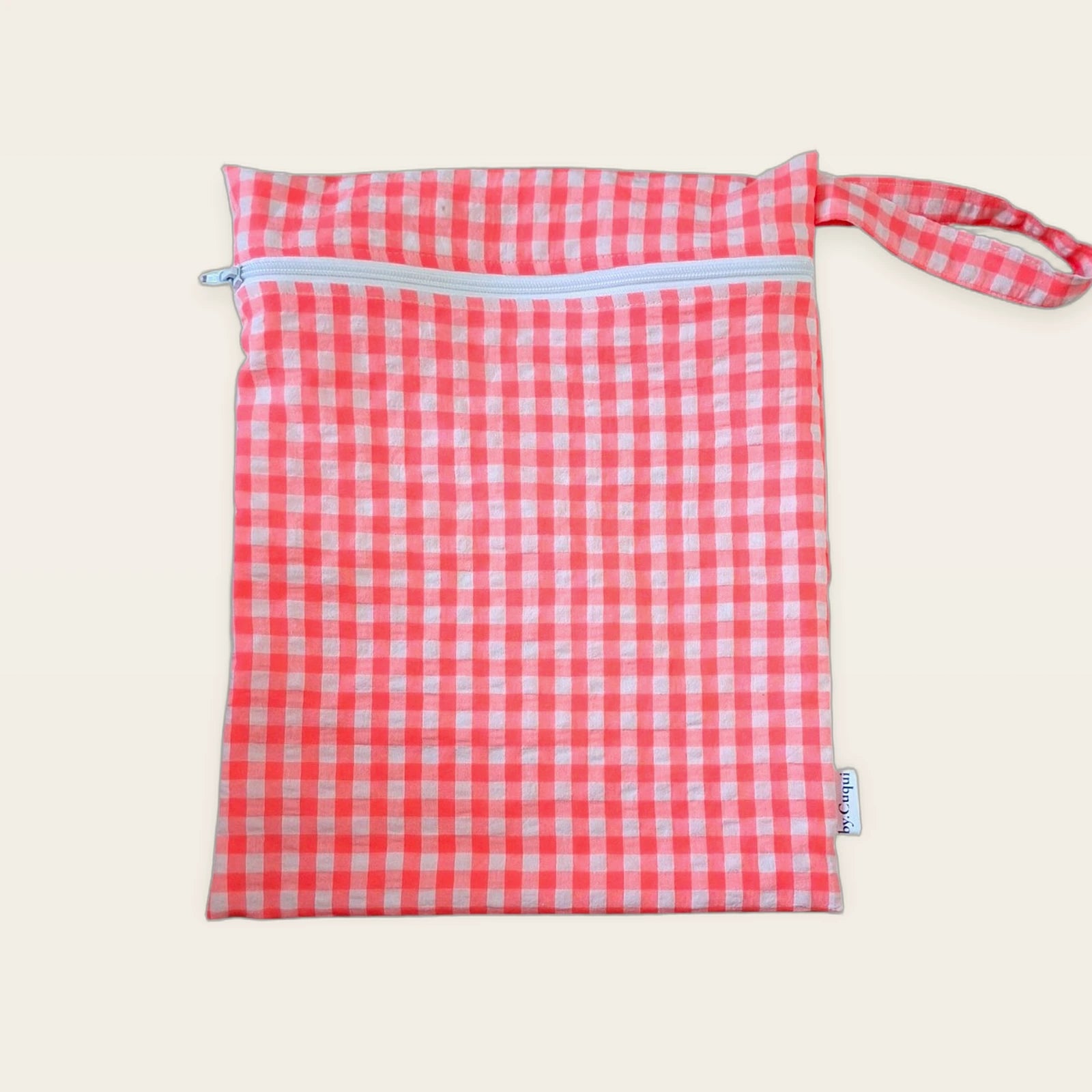 Bolsa impermeable Vichy rosa flúor con cremallera blanca, vista frontal