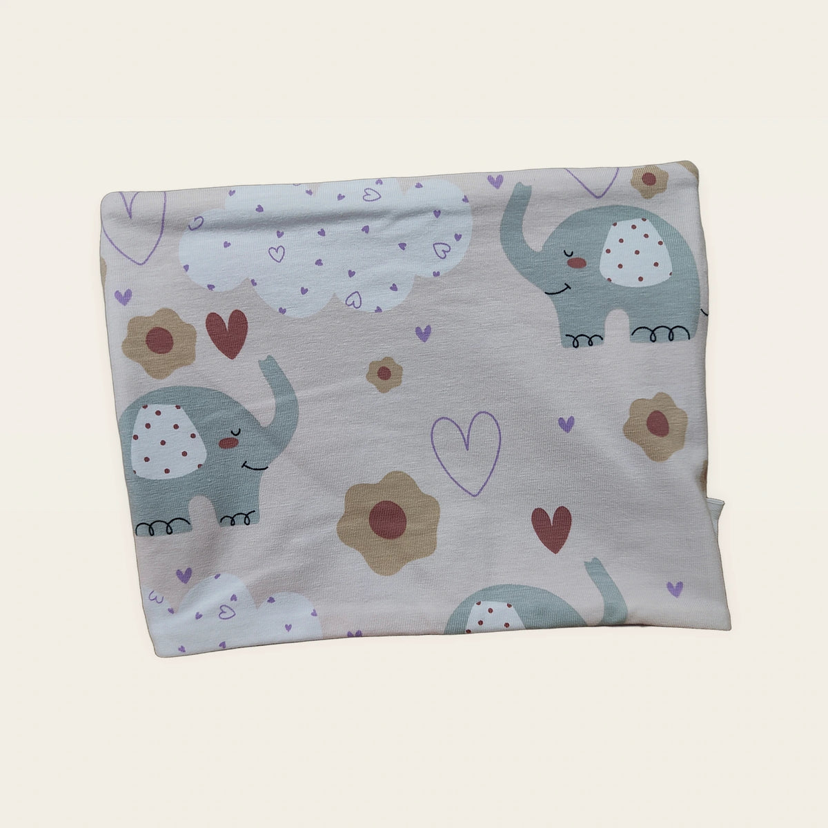Braga de cuello infantil Elefantes rosa colocada en plano [Variant: Lila claro]