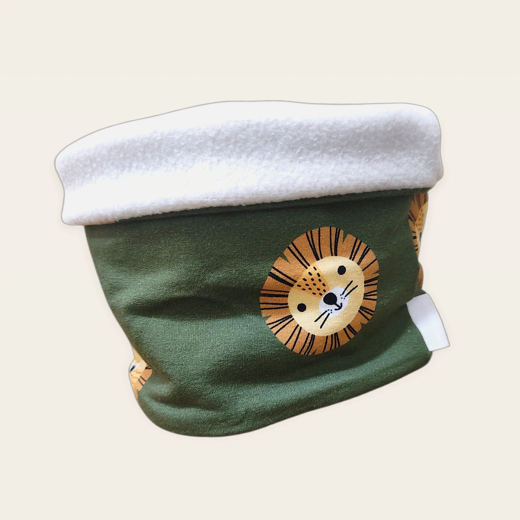Braga de cuello infantil León verde con el cuello doblado y el polar beige visible [Variant: Beige]