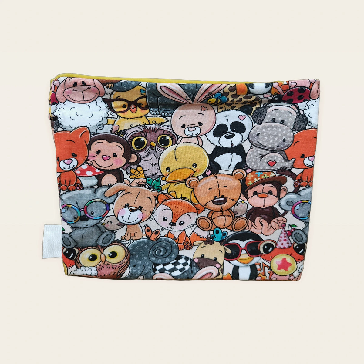 Braga de cuello infantil Peluches colocada en plano [Variant: Amarillo]