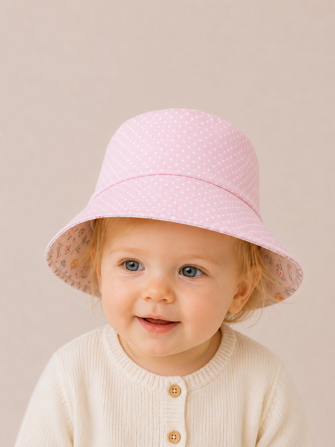 Gorrito pescador de bebé en algodón con estampado de elefantes [Variant: Topitos rosa]