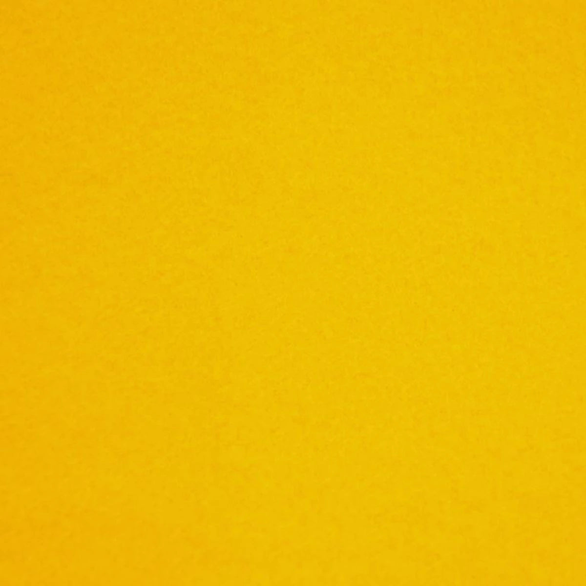 Detalle del tejido polar suave en color amarillo [Variant: Amarillo]