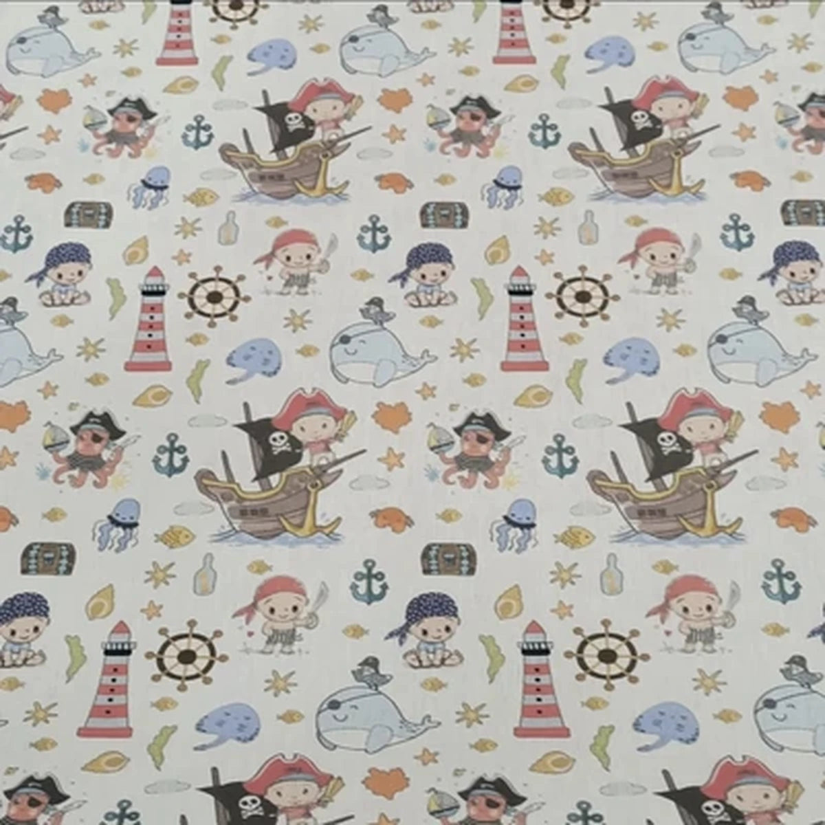 Detalle del estampado Piratas sobre tela de algodón